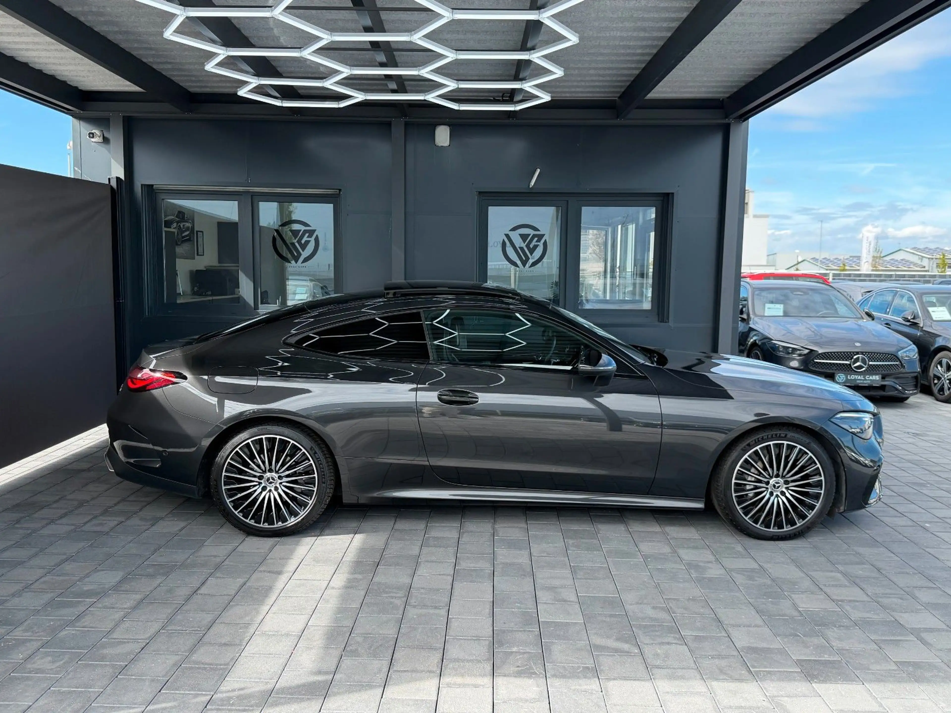 Mercedes-Benz CLE 300 Coupe* 4M AMG Advanced Plus*PANO*MEMO* — photo 5