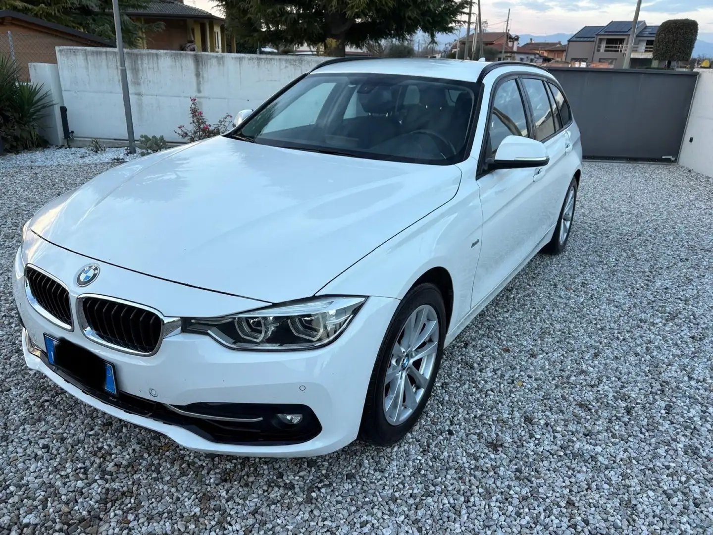 BMW 330 330dA Touring xdrive Sport tagliandi BMW Bianco - 1