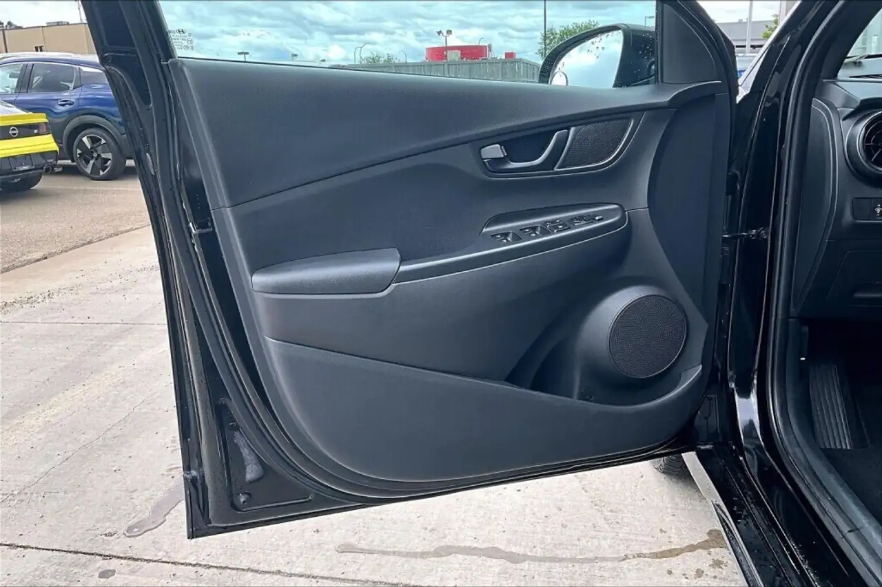 Hyundai KONA снимка Hyundai KONA