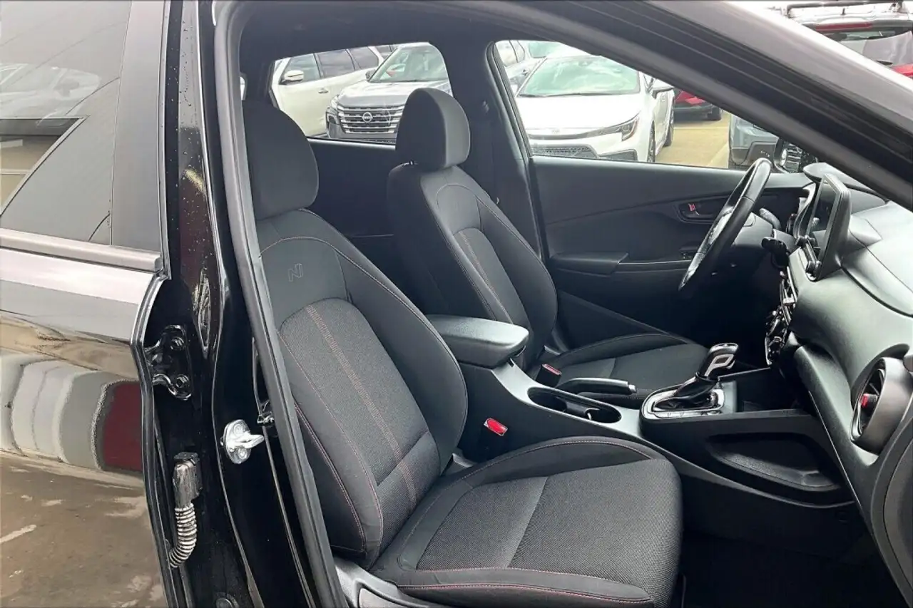 Hyundai KONA снимка Hyundai KONA