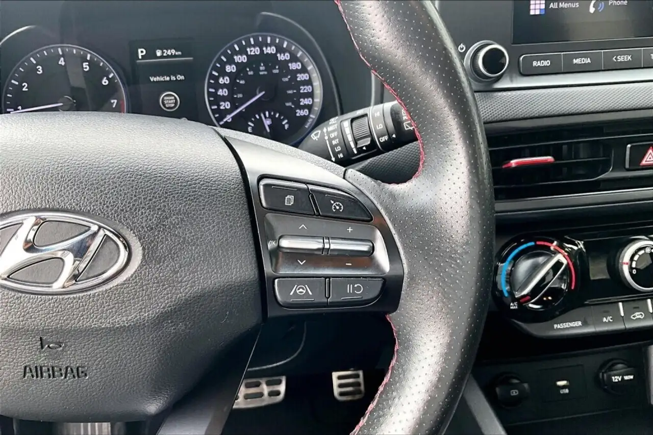 Hyundai KONA снимка Hyundai KONA