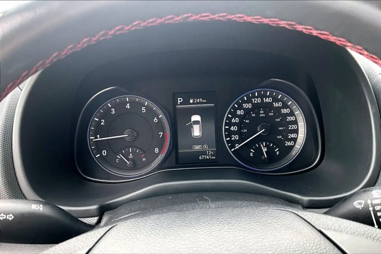 Hyundai KONA снимка Hyundai KONA