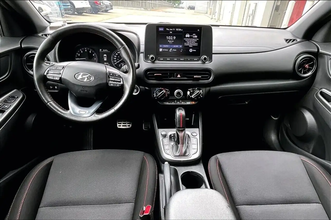 Hyundai KONA снимка Hyundai KONA