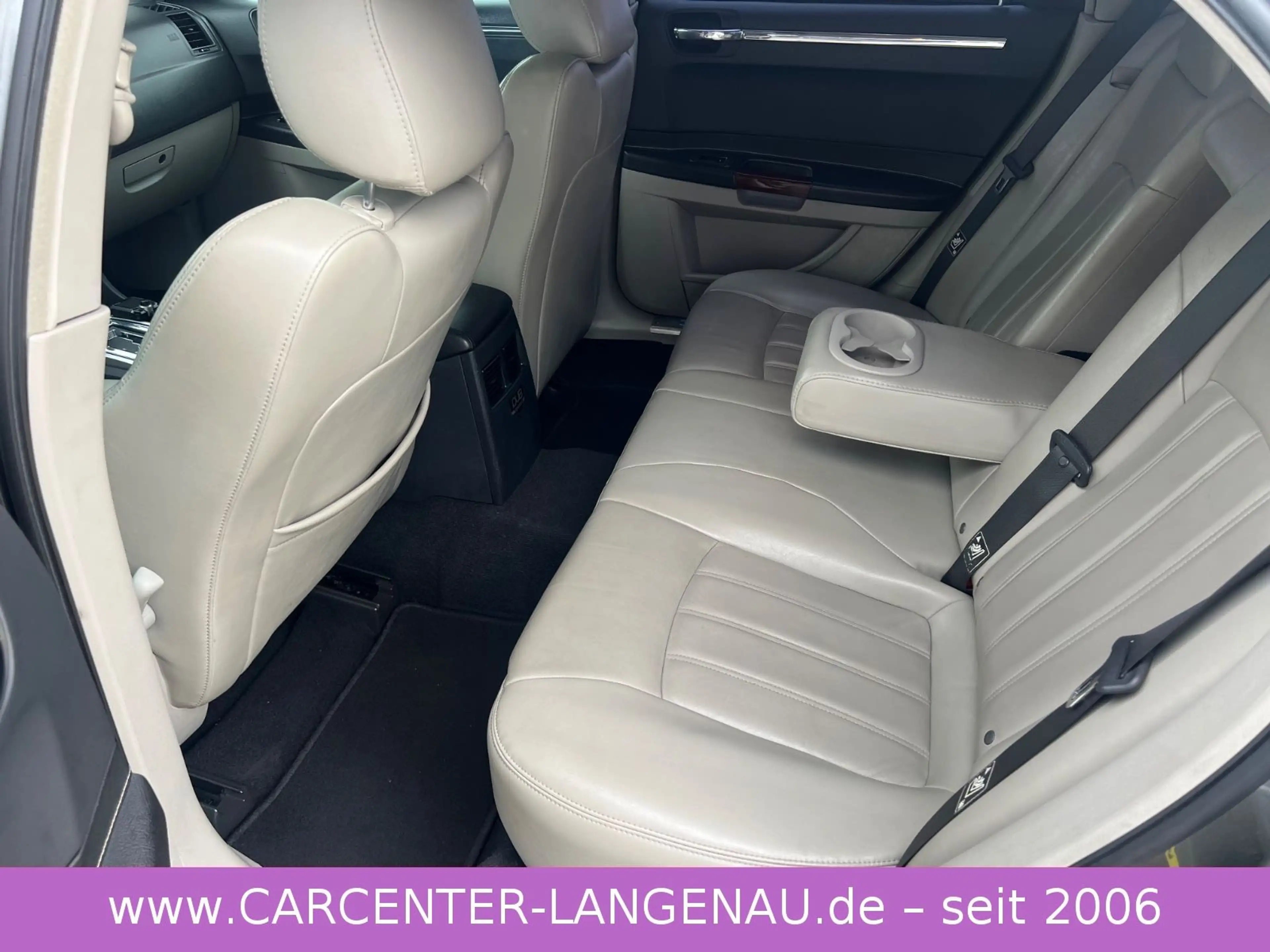 Chrysler 300C 3.0 CRD + TÜV 10.2027 — photo 10
