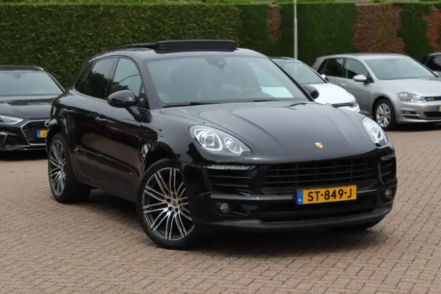 2018 Porsche Macan in Black for sale