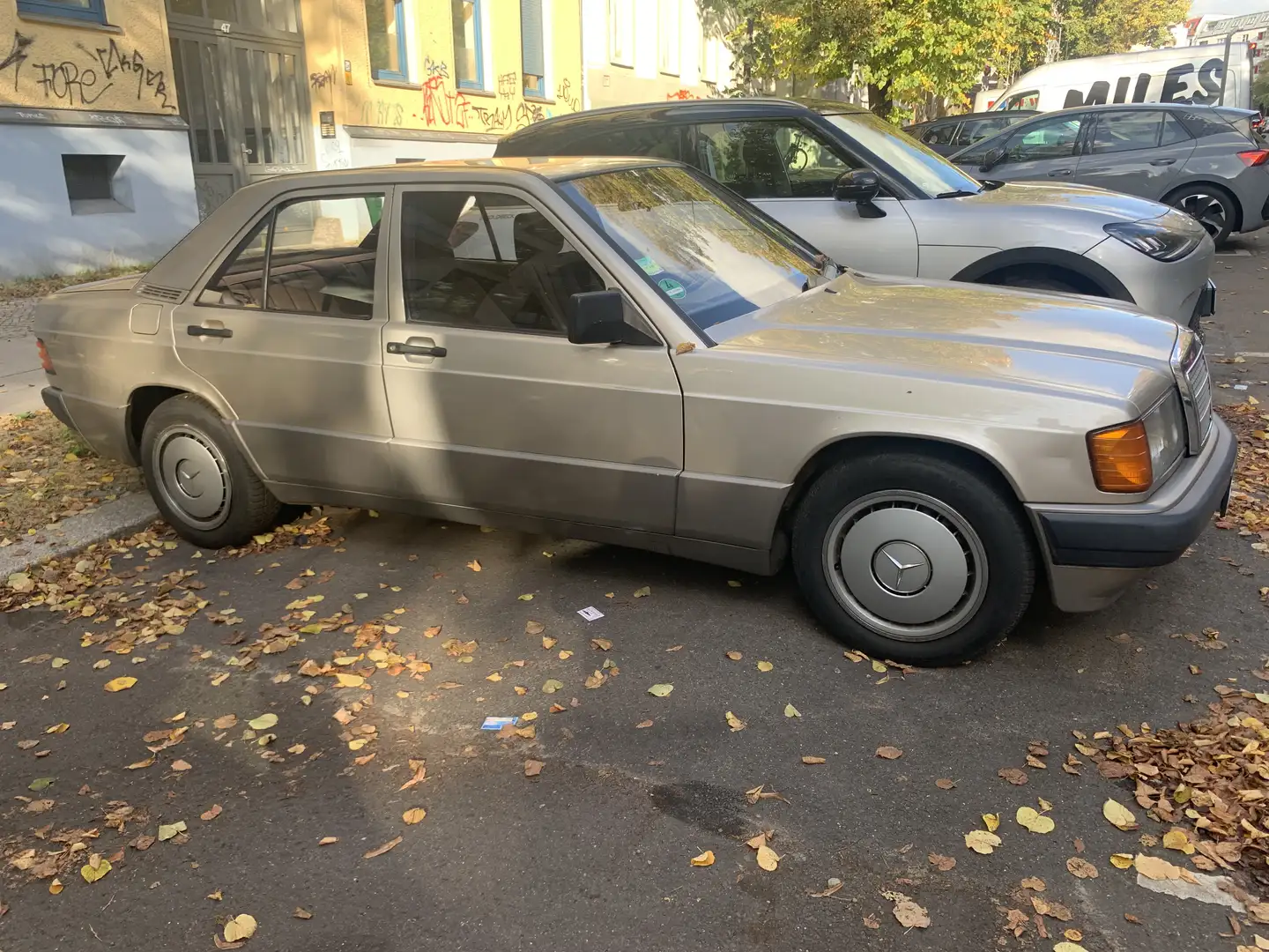 Mercedes-Benz 190 190 E 1.8 Beige - 1