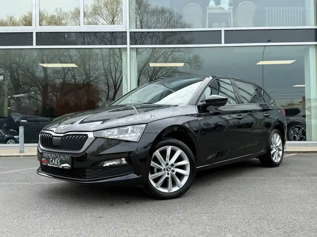 Skoda Scala CARPLAY / ZETELVERWARMING / CAMERA / CRUISECONTROL /