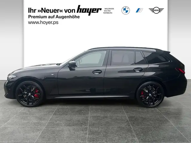 BMW 3 Series view 3