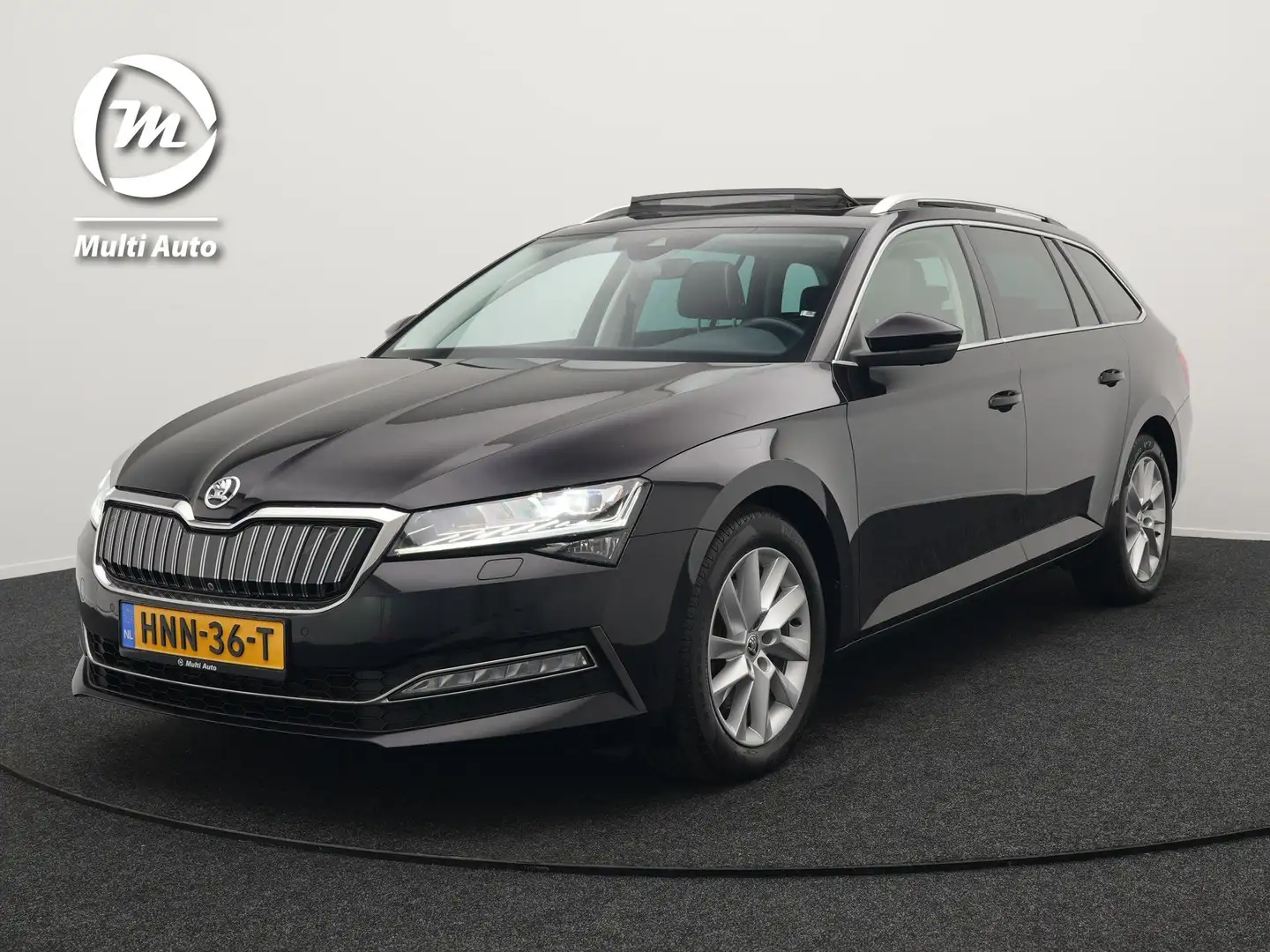 Skoda Superb Combi 1.4 TSI iV Edition Plug In Hybrid 218pk PHEV Siyah - 1