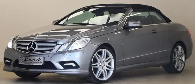 Mercedes-Benz E-Class view 3
