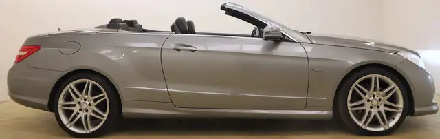 Mercedes-Benz E-Class view 7