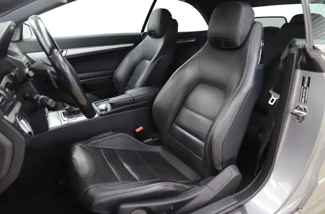 Mercedes-Benz E-Class view 11