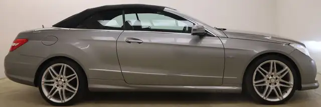 Mercedes-Benz E-Class view 8