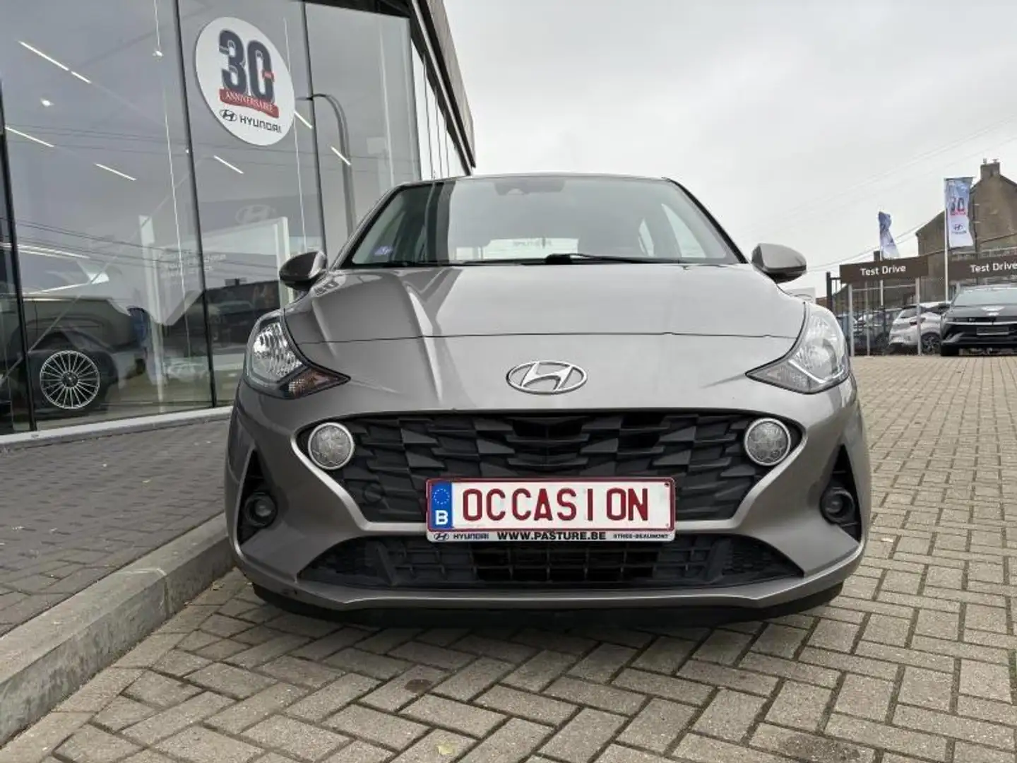 Hyundai i10 Techno Goud - 2