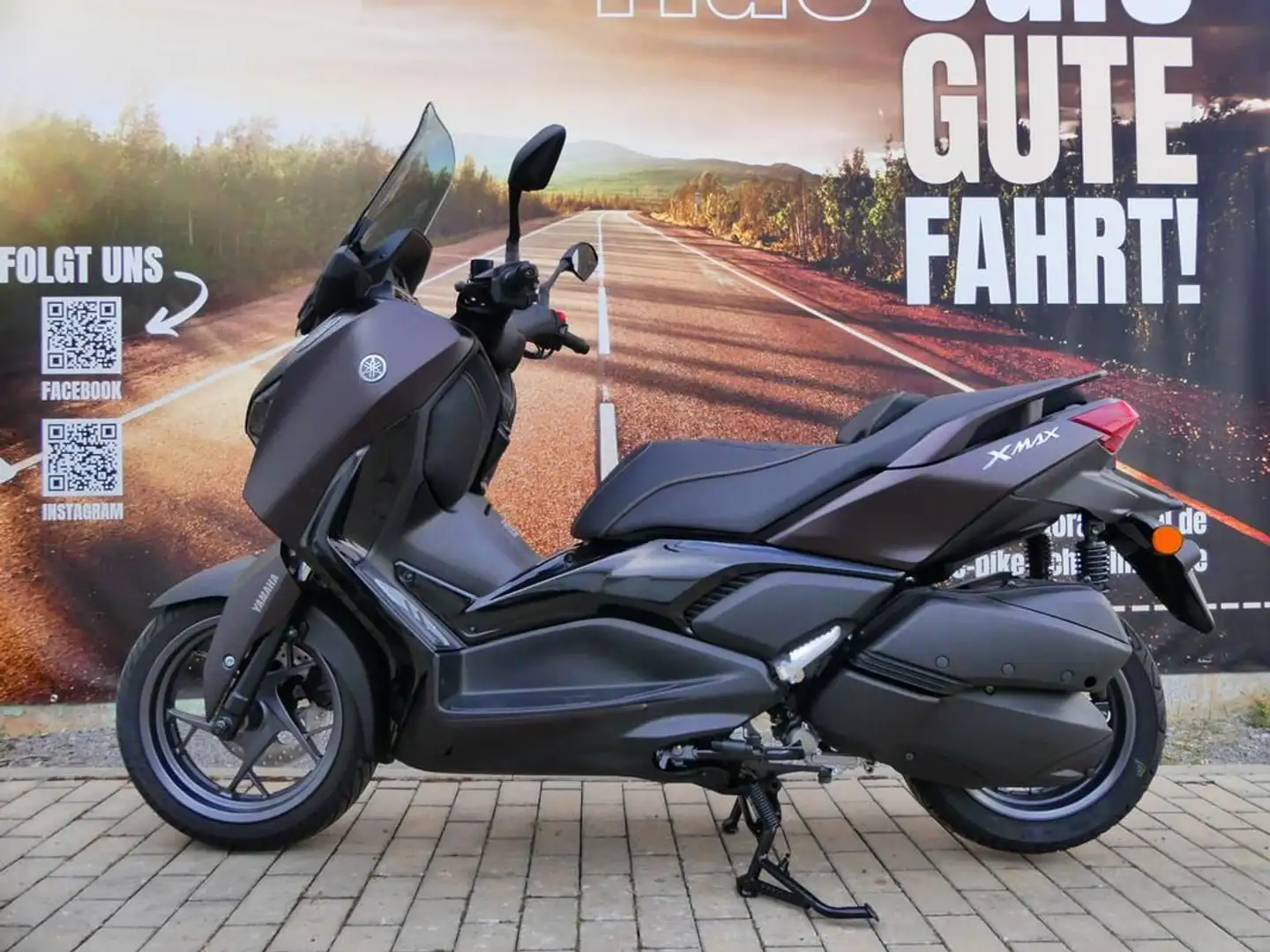 Yamaha X-Max 300 TECHMAX mit Tageszulassung - 1