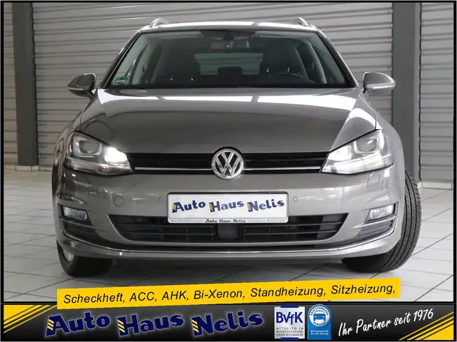 Volkswagen Golf view 3
