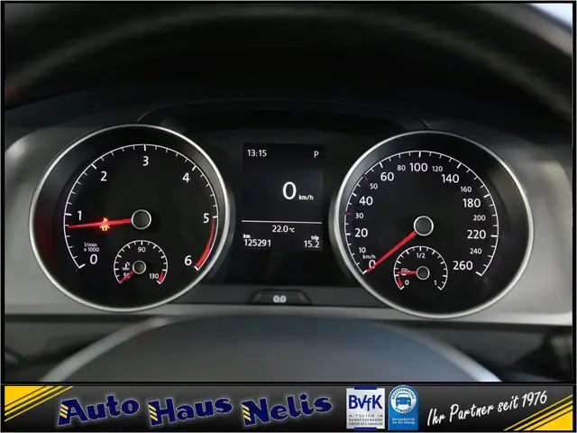 Volkswagen Golf view 11