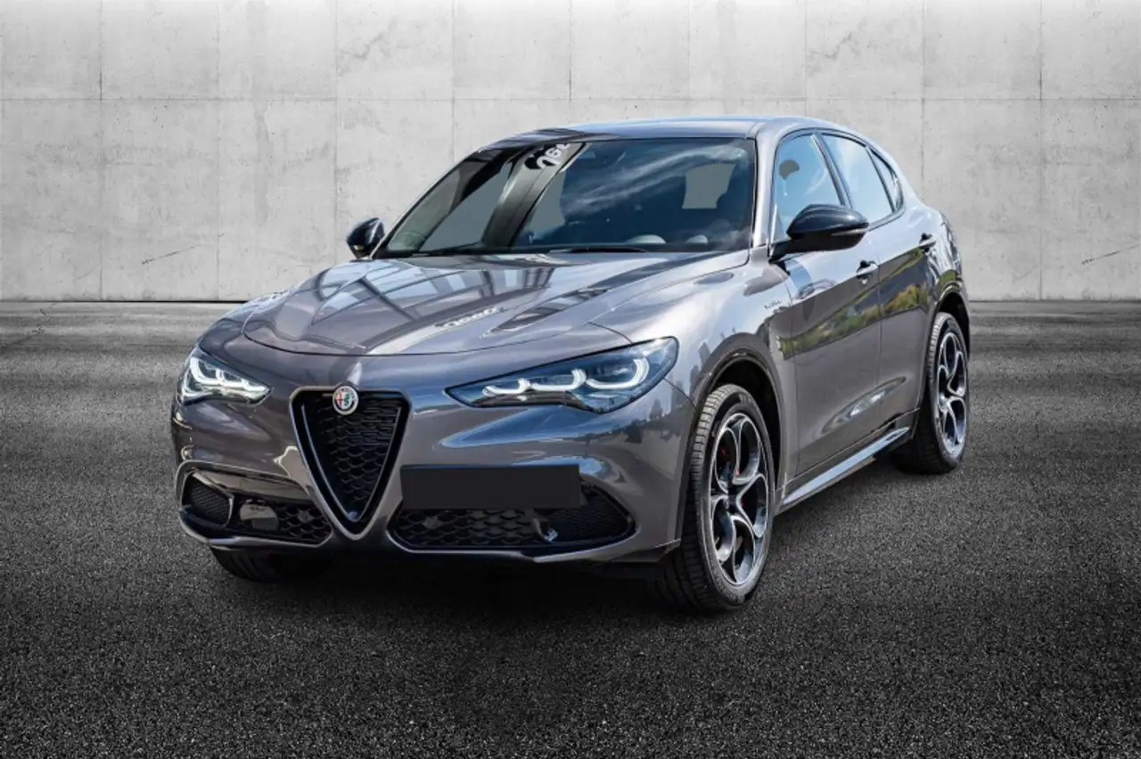 Alfa Romeo Stelvio 2023