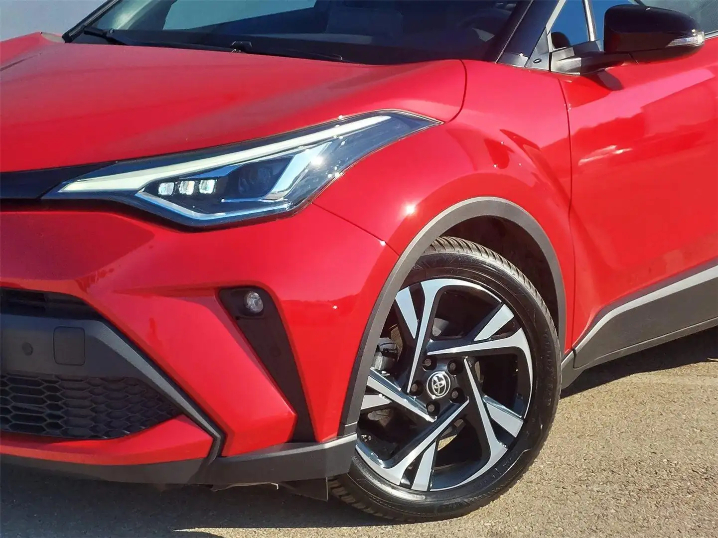 Toyota C-HR Hybrid *C-LUB* ACC+LED+Navi+SHZ+Kam Rot - 2