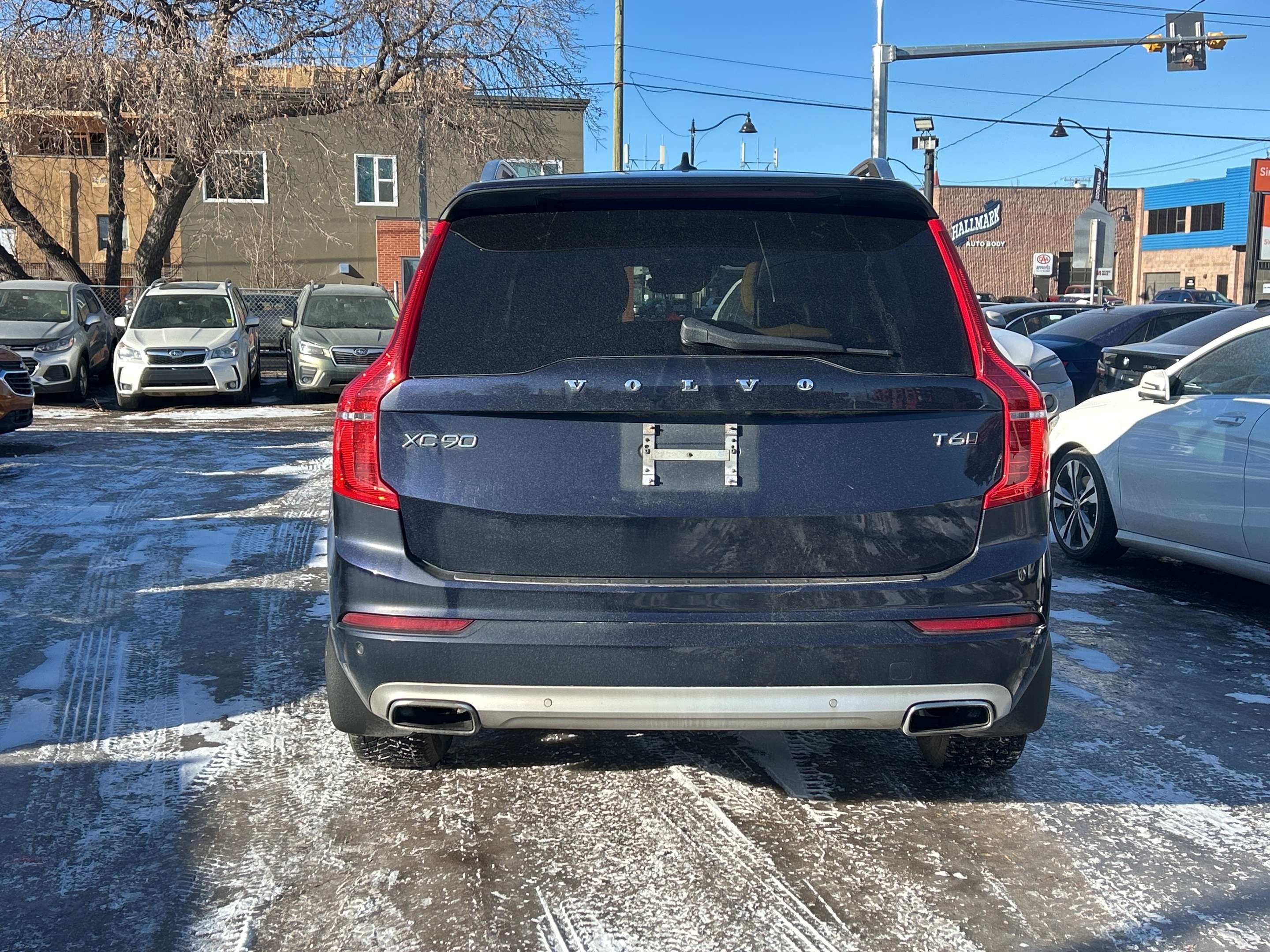 2017 Volvo XC90 T6 Momentum alt 5