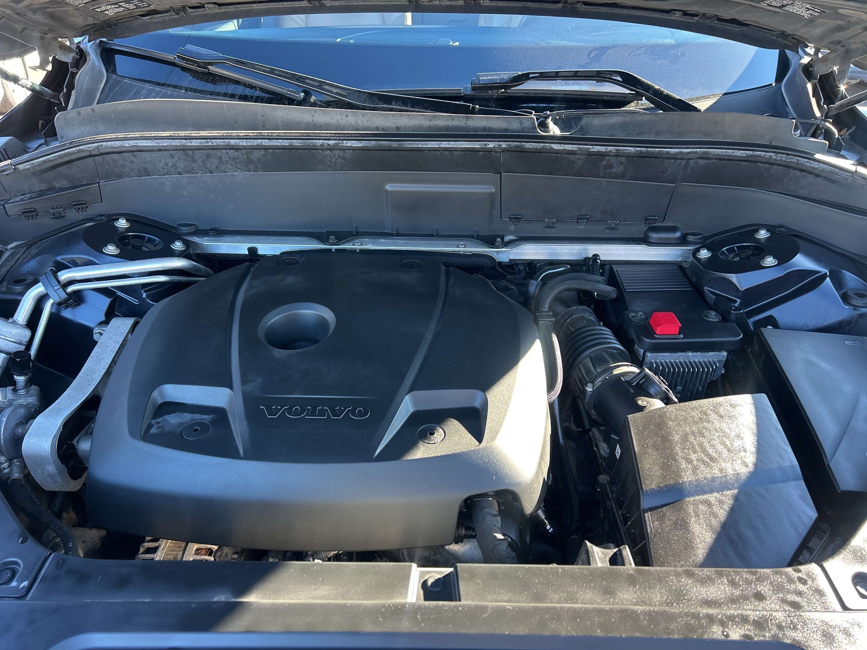 2017 Volvo XC90 T6 Momentum thumb 20