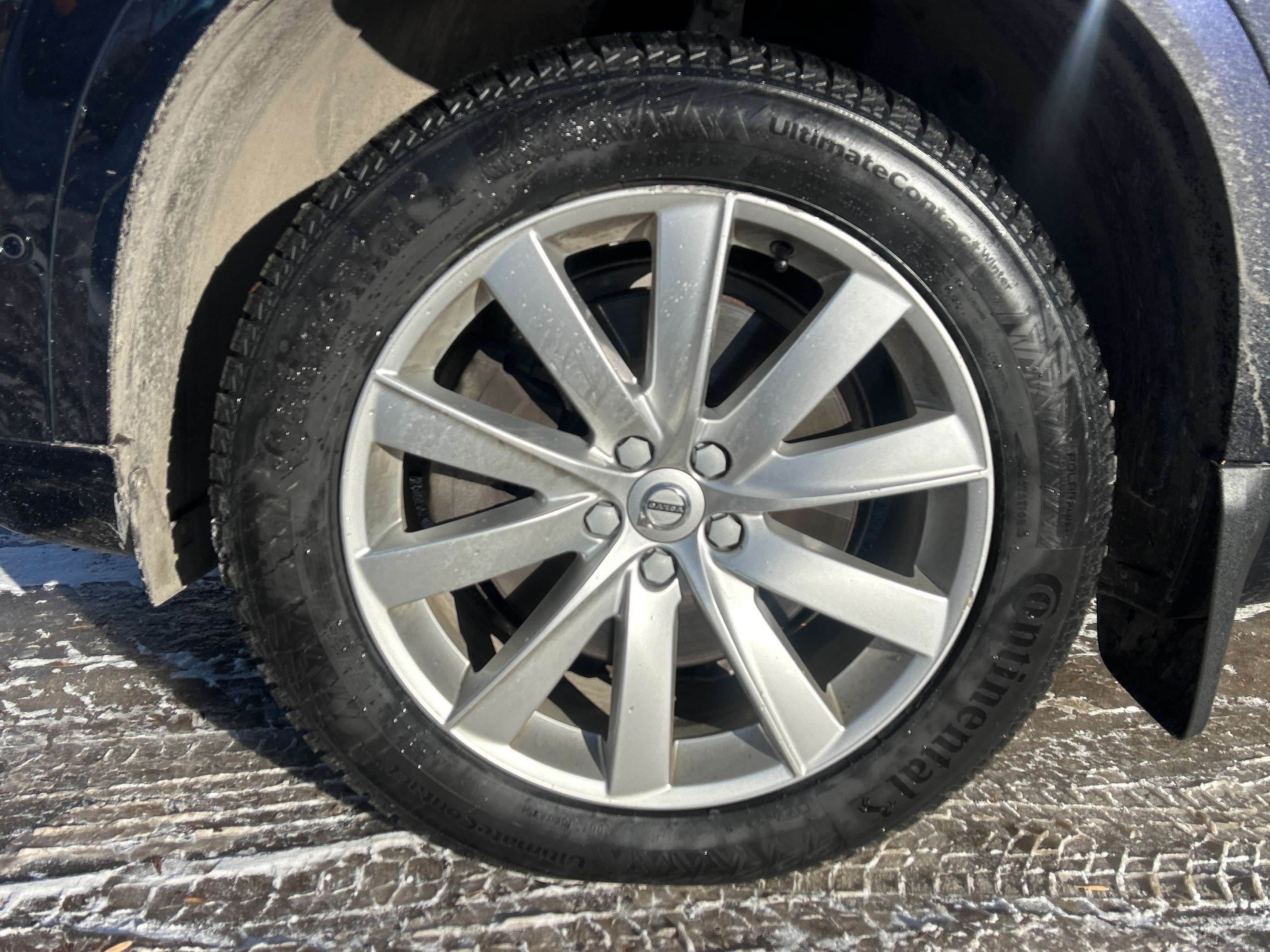 2017 Volvo XC90 T6 Momentum thumb 7