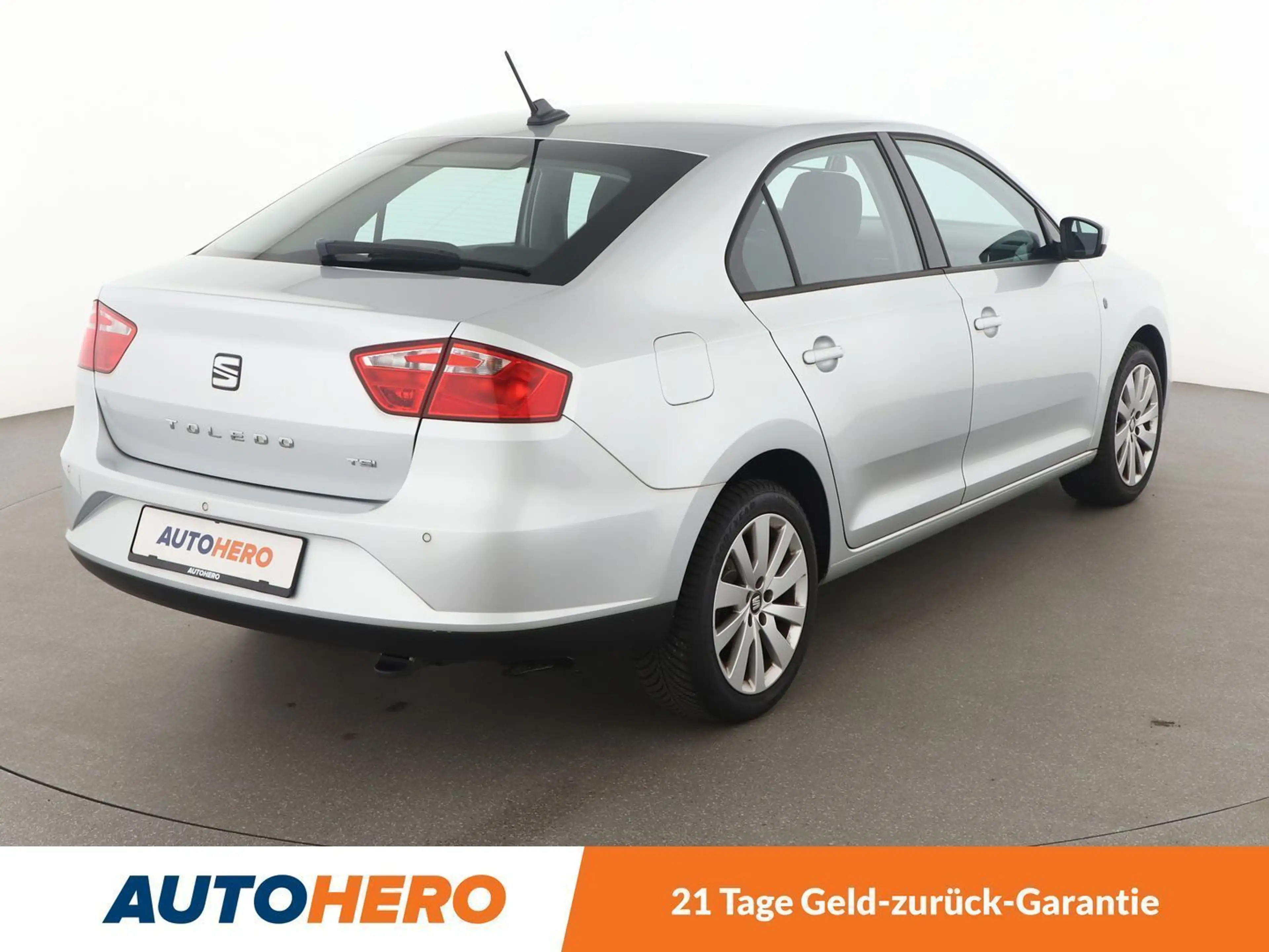 SEAT Toledo 1.2 TSI Style 4You*NAVI*PDC*SHZ*TEMPO*KLIMA* — photo 6