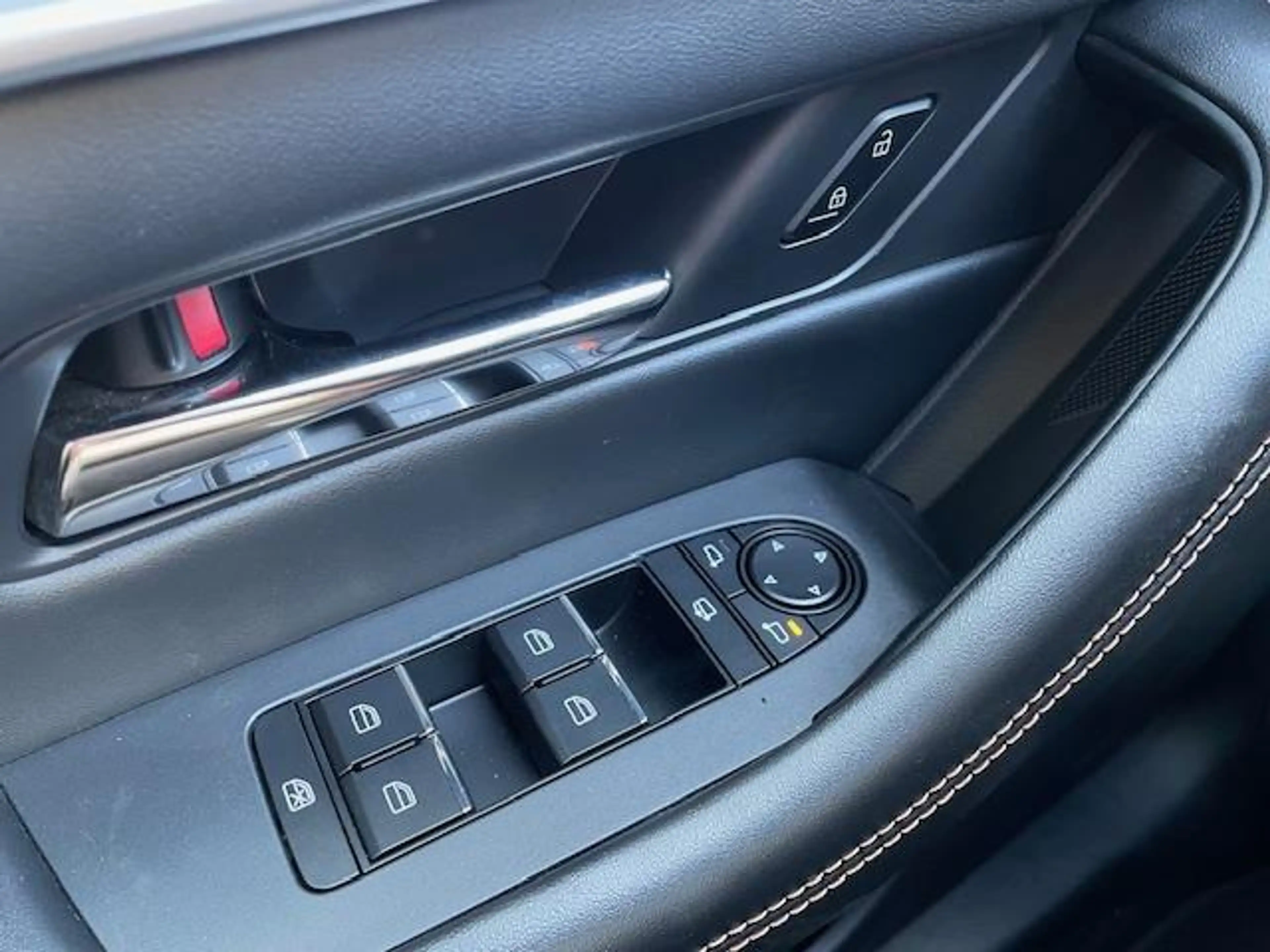 Mazda CX-60 2.5 e-SkyActiv PHEV Homura Plus met trekhaak — photo 15