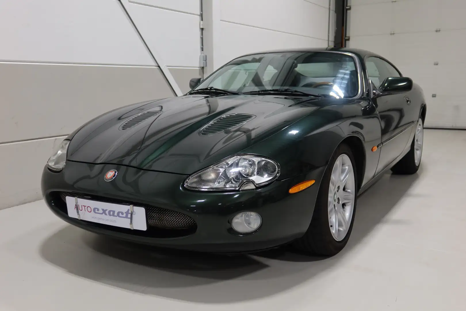 Jaguar XK8 4.0 V8 Coupé I inruilkoopje Grün - 1