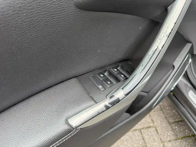 Opel Astra view 10