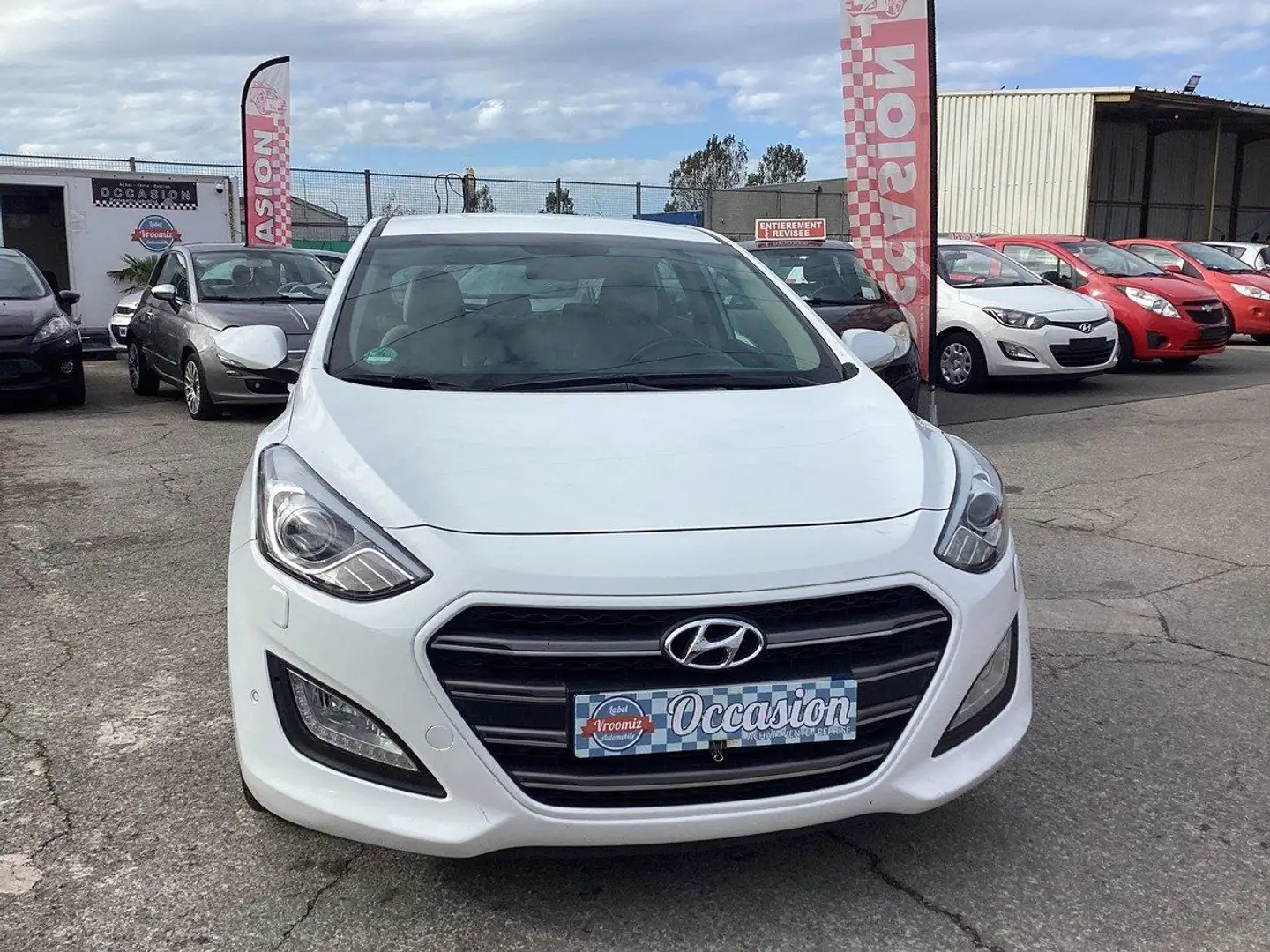 Hyundai i30 SW 1.6 CRDi Premium blue Blanc - 2