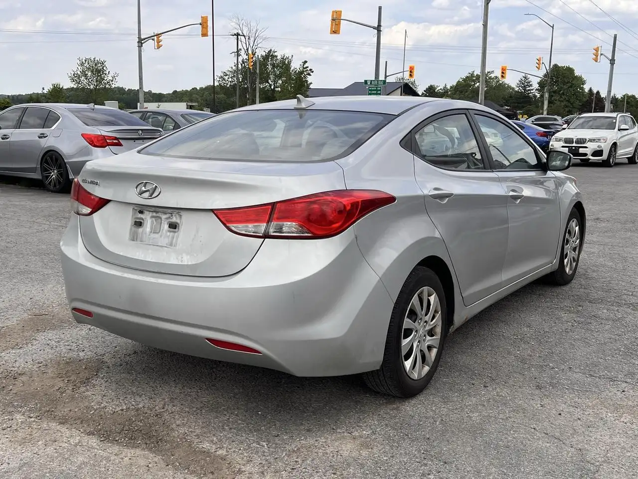 Hyundai ELANTRA снимка Hyundai ELANTRA