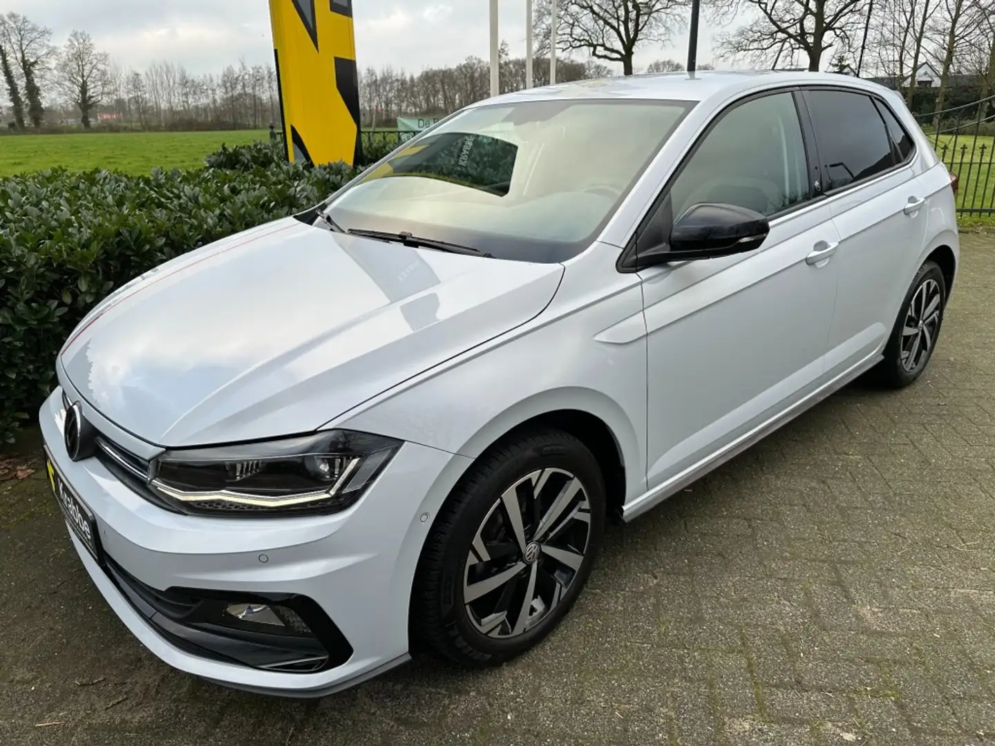 Volkswagen Polo 1.0 TSI DSG7 R-Line Beats / Led / Virtual Weiß - 1