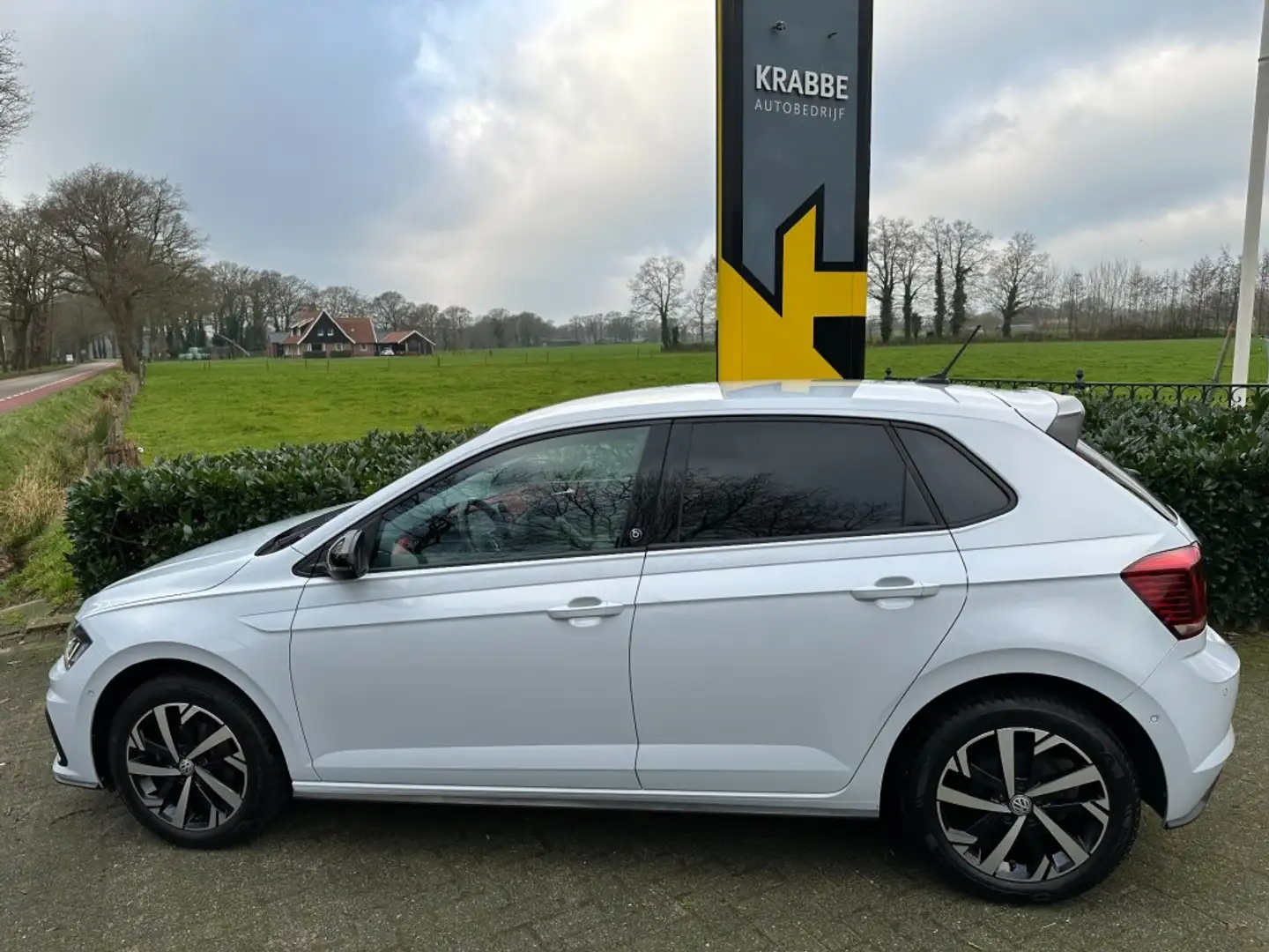 Volkswagen Polo 1.0 TSI DSG7 R-Line Beats / Led / Virtual Weiß - 2
