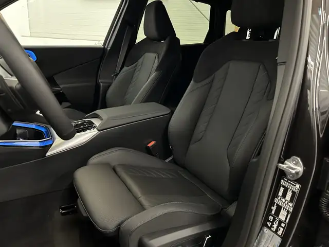 BMW X3 view 13