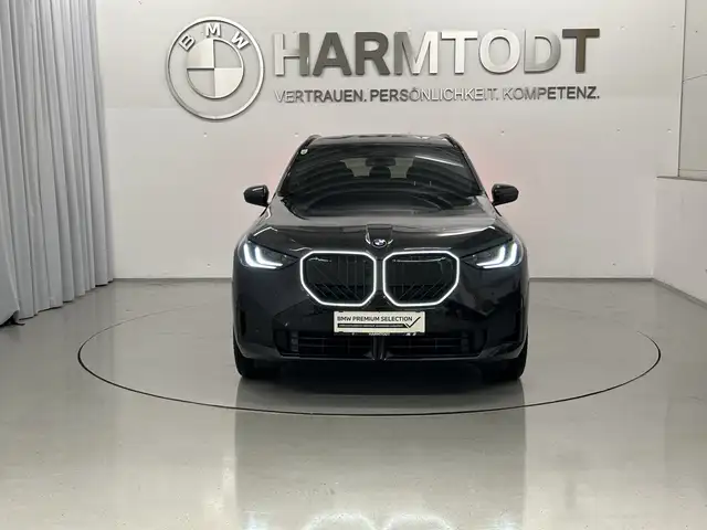 BMW X3 view 6