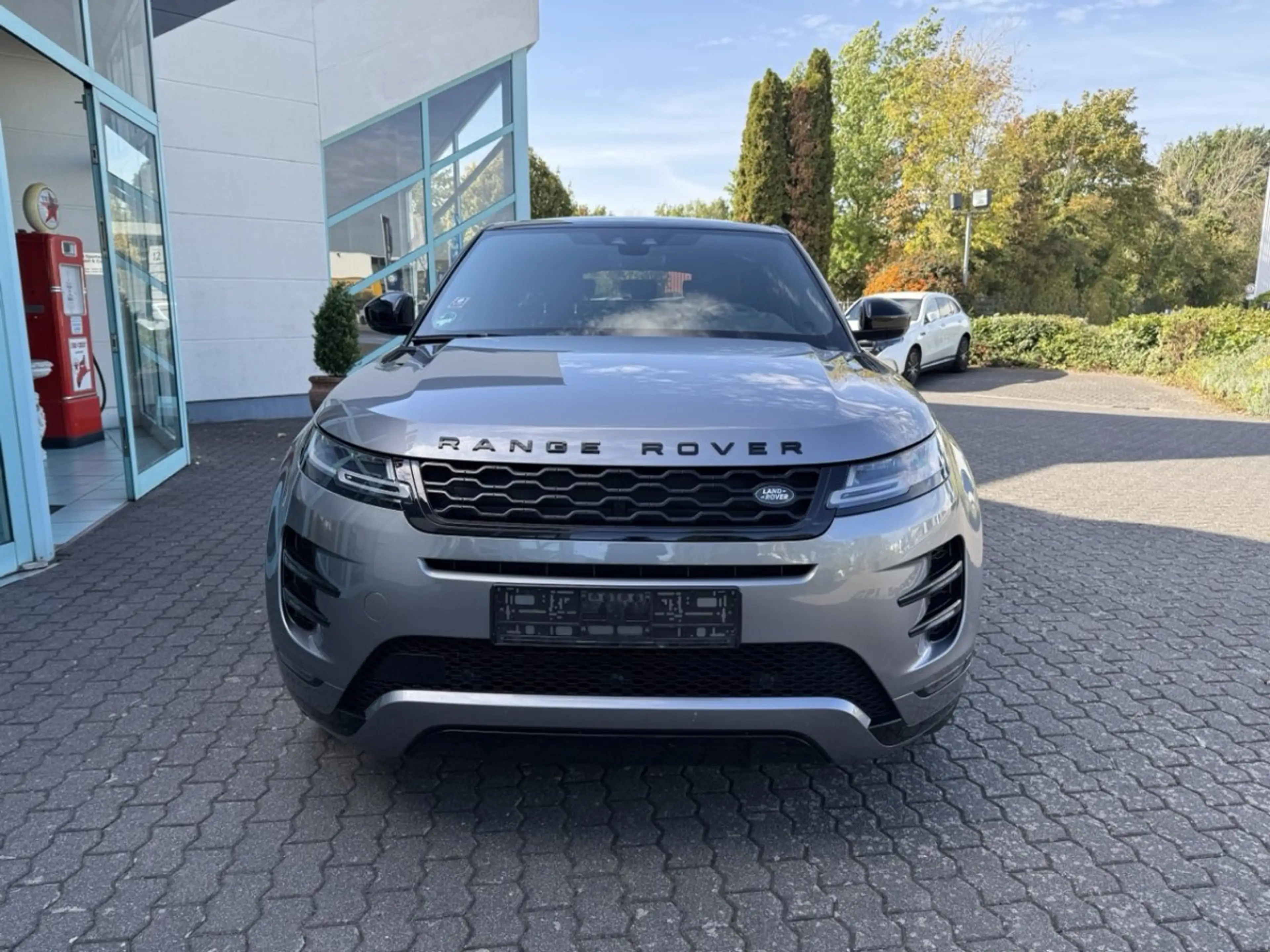Land Rover Range Rover Evoque R Dynamic — photo 3