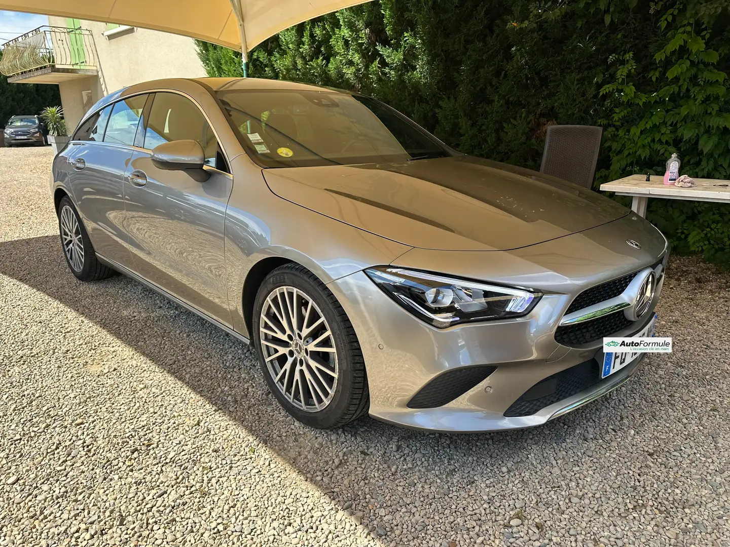 Mercedes-Benz CLA 180 II Shooting Brake 180 d 116ch Progressive Line Gris - 1