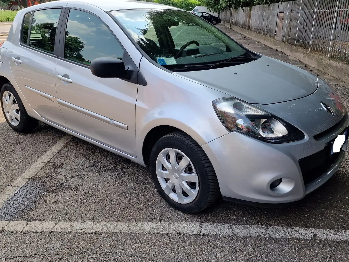 Renault Clio 5p 1.2 16v Live! Argento - 1