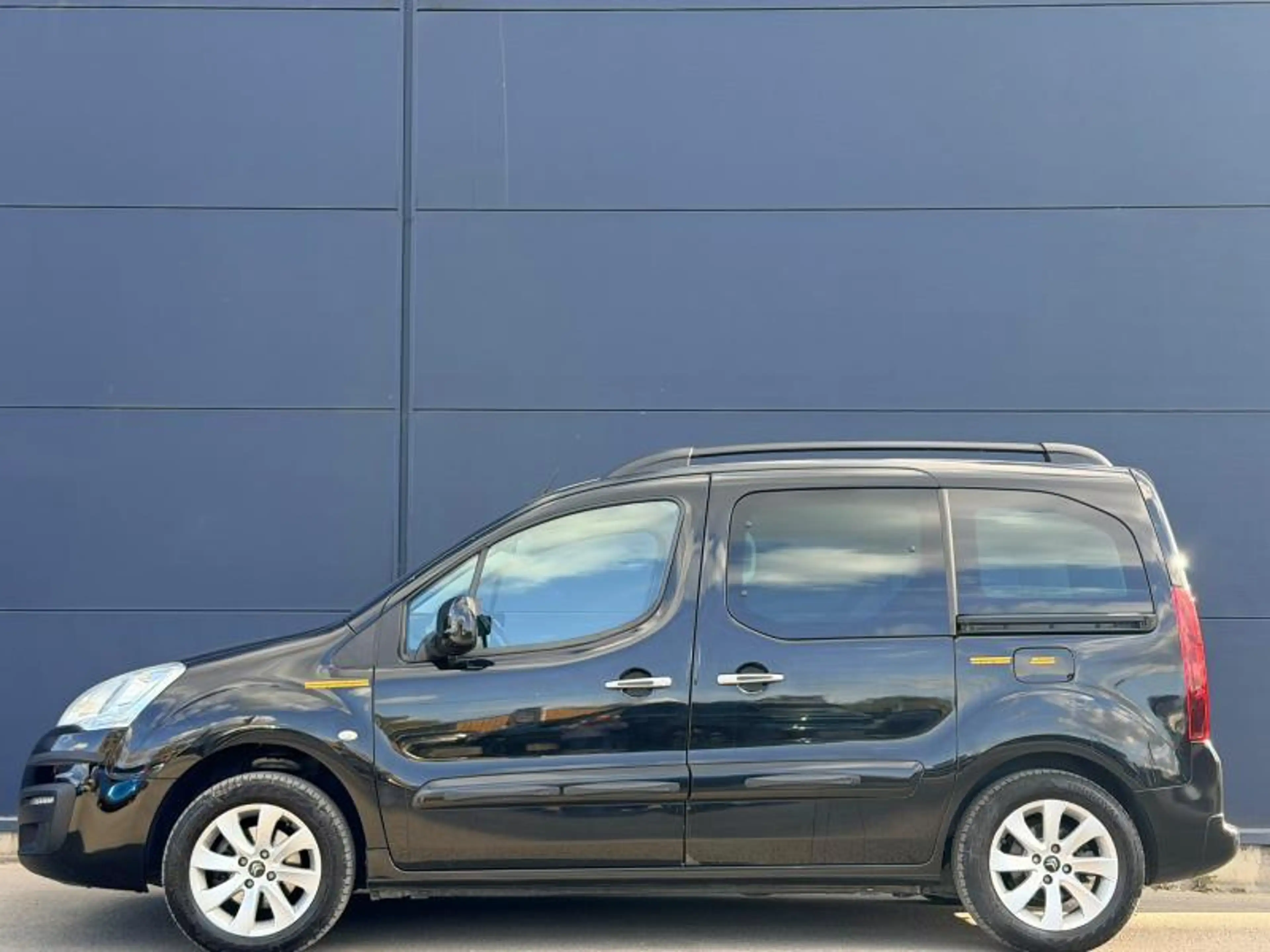 Citroen Berlingo 5 places / GPS / 110ch — photo 4