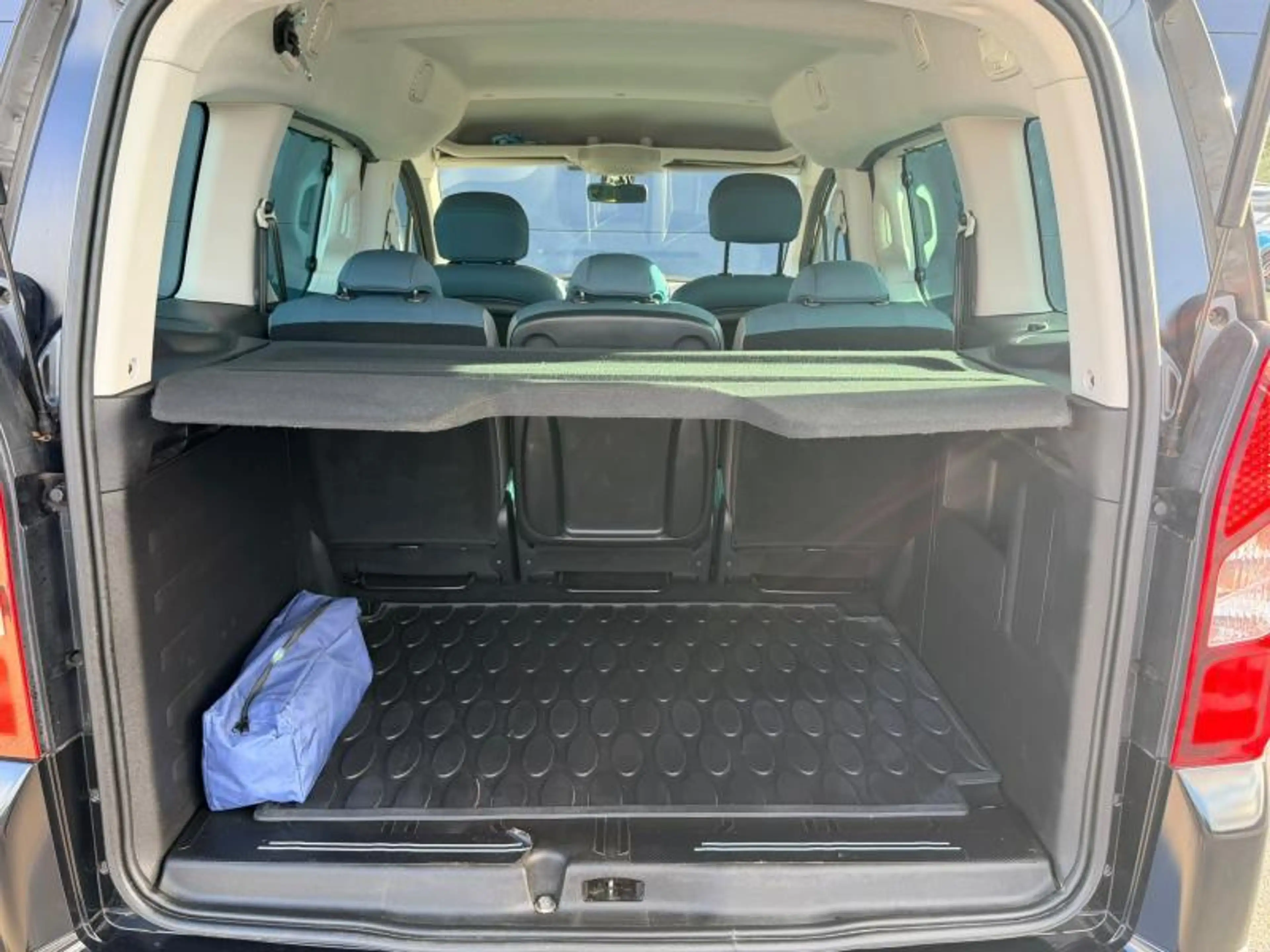 Citroen Berlingo 5 places / GPS / 110ch — photo 8