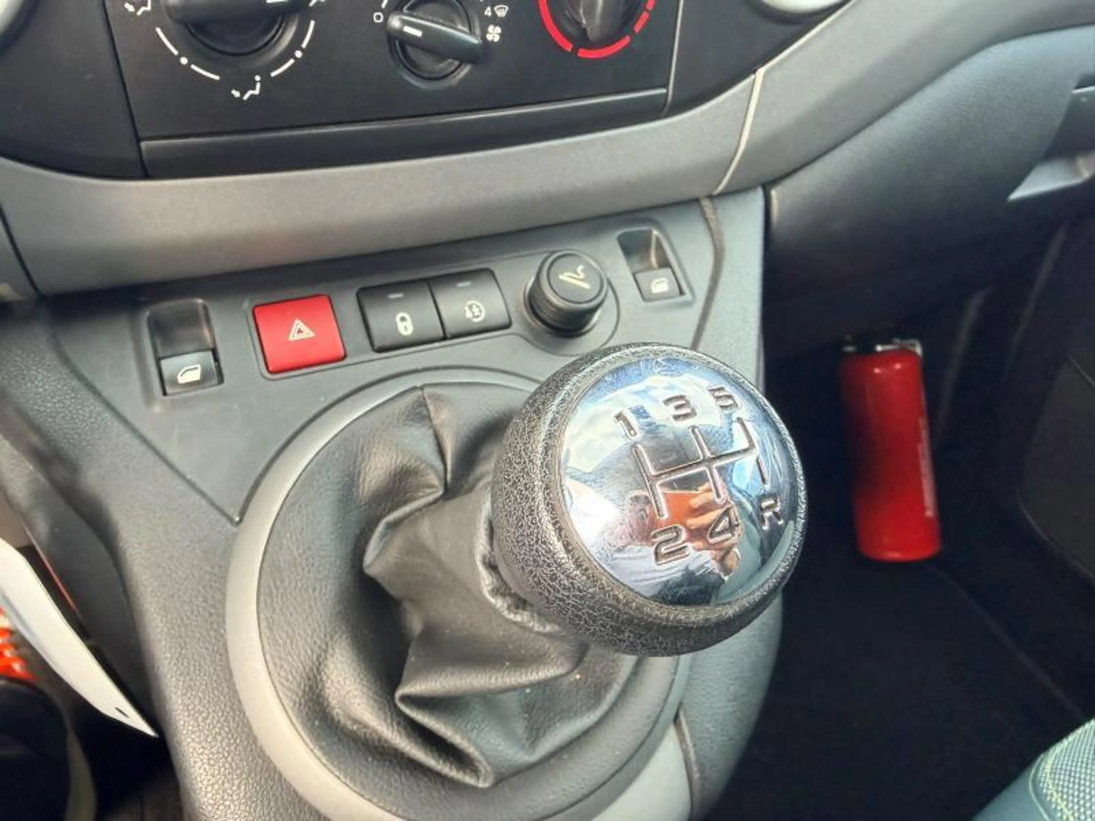 Citroen Berlingo 5 places / GPS / 110ch — photo 10