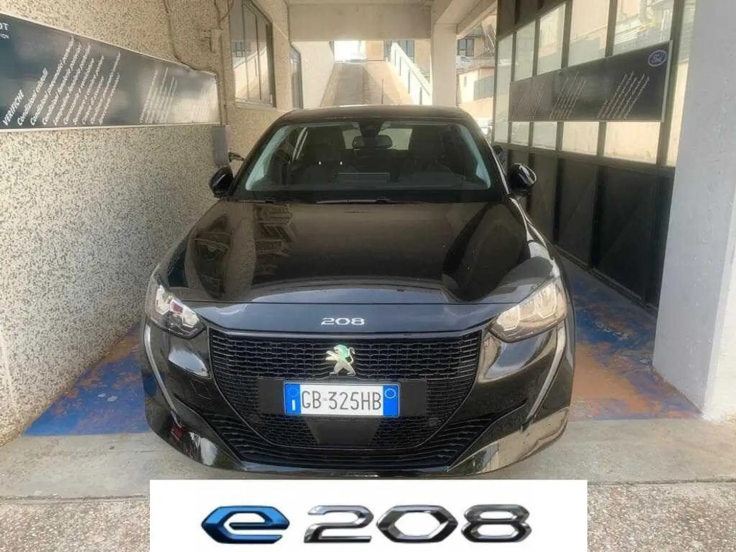 Peugeot 208 Allure motore elettrico 136 CV Nero - 2