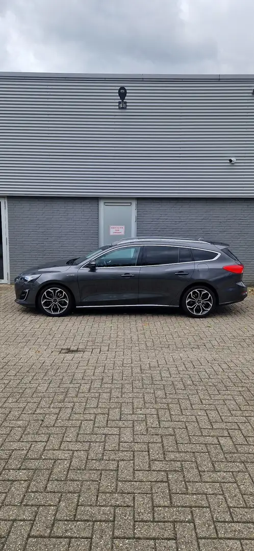 Ford Focus 1.5 EcoB. Vignale 150pk B&O/Aut/Cam/Leder/HUD Grijs - 2