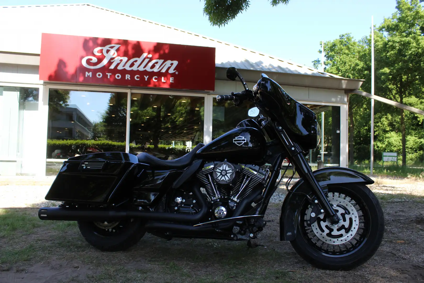 Harley-Davidson Street Glide FLH-X Noir - 1