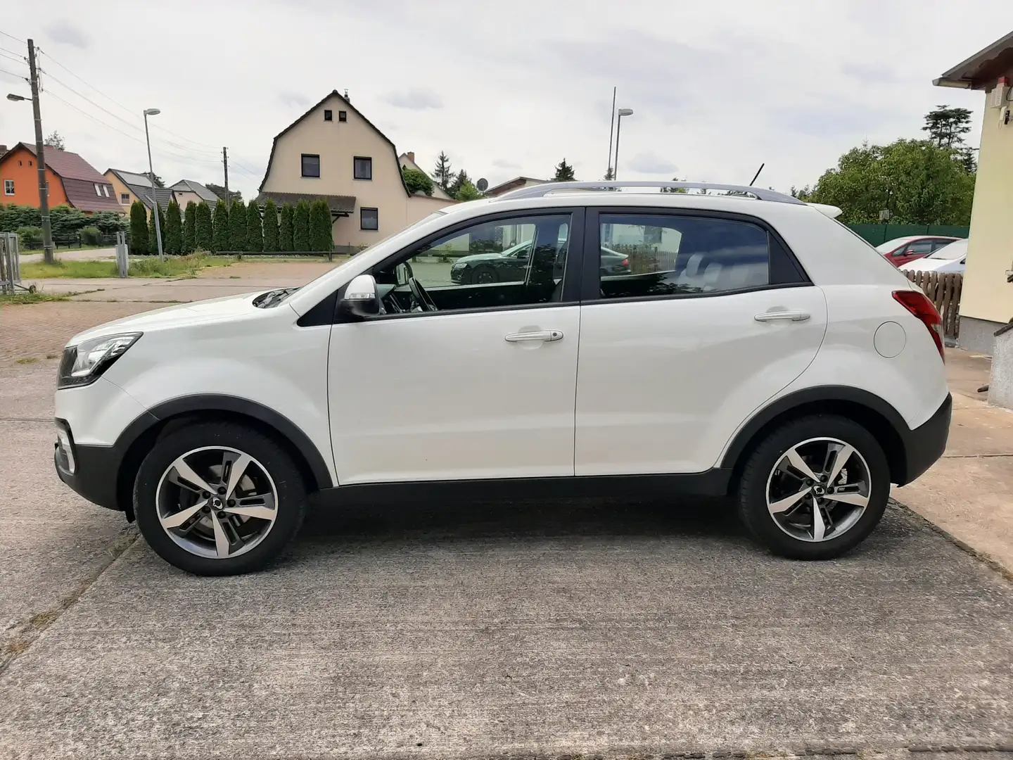 SsangYong Korando Crystal 4x2 Weiß - 2