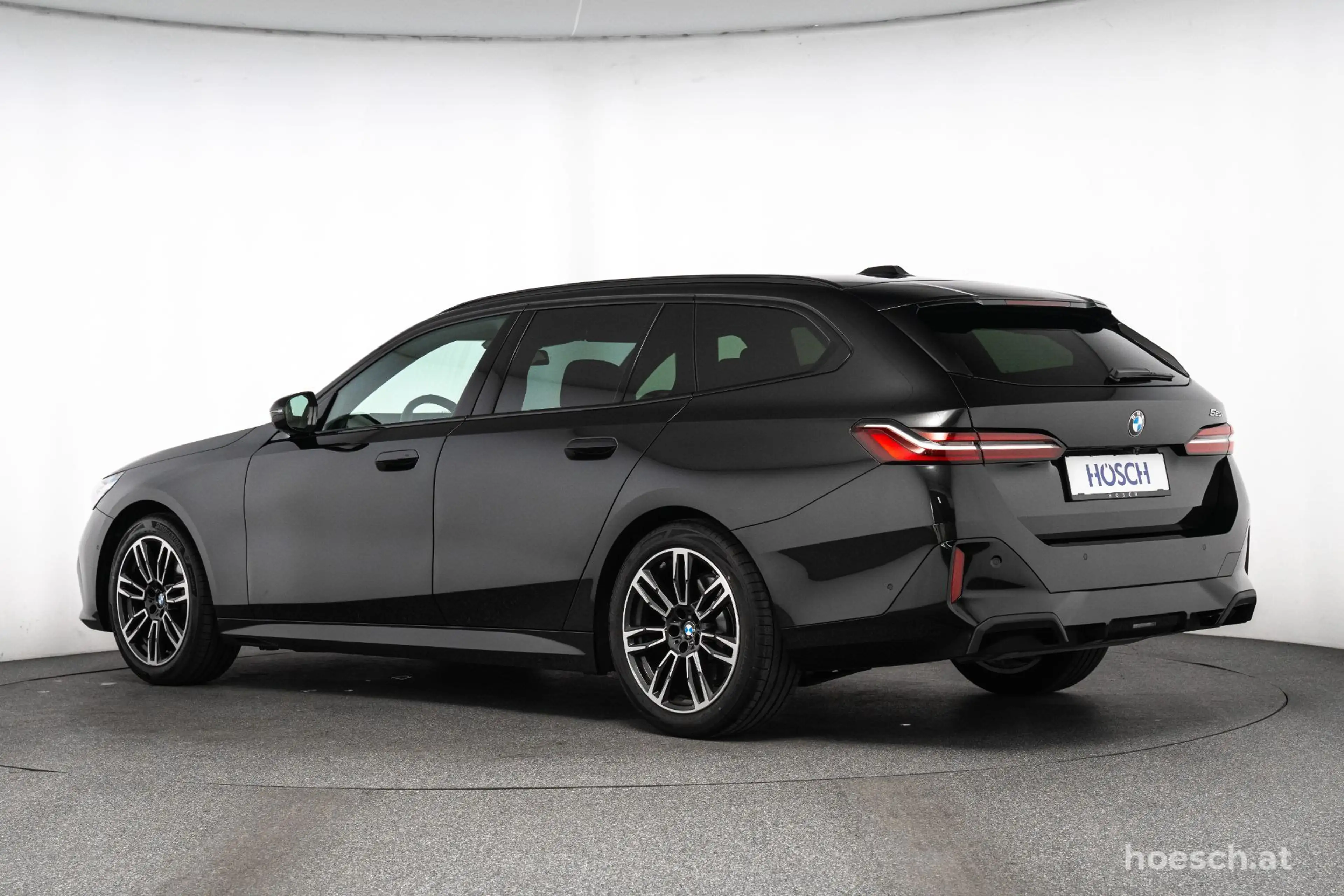 BMW 520 i Touring M Sport 19" H&K LAGERAKTION ++ — photo 4