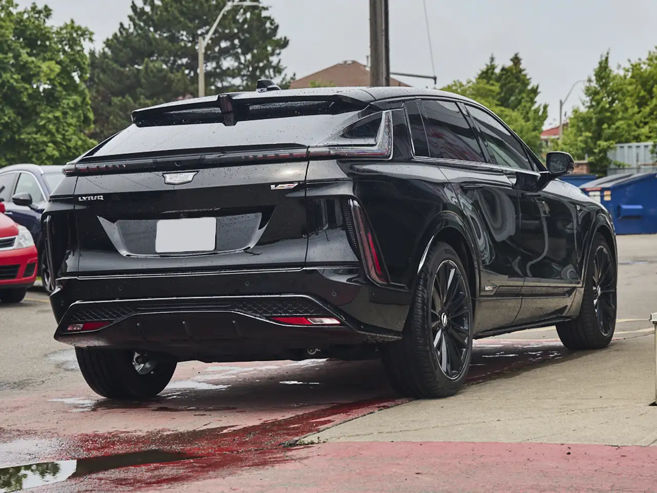 Cadillac Lyriq снимка Cadillac Lyriq