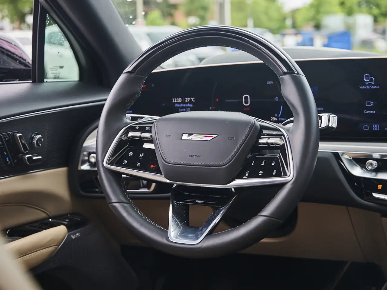 Cadillac Lyriq снимка Cadillac Lyriq