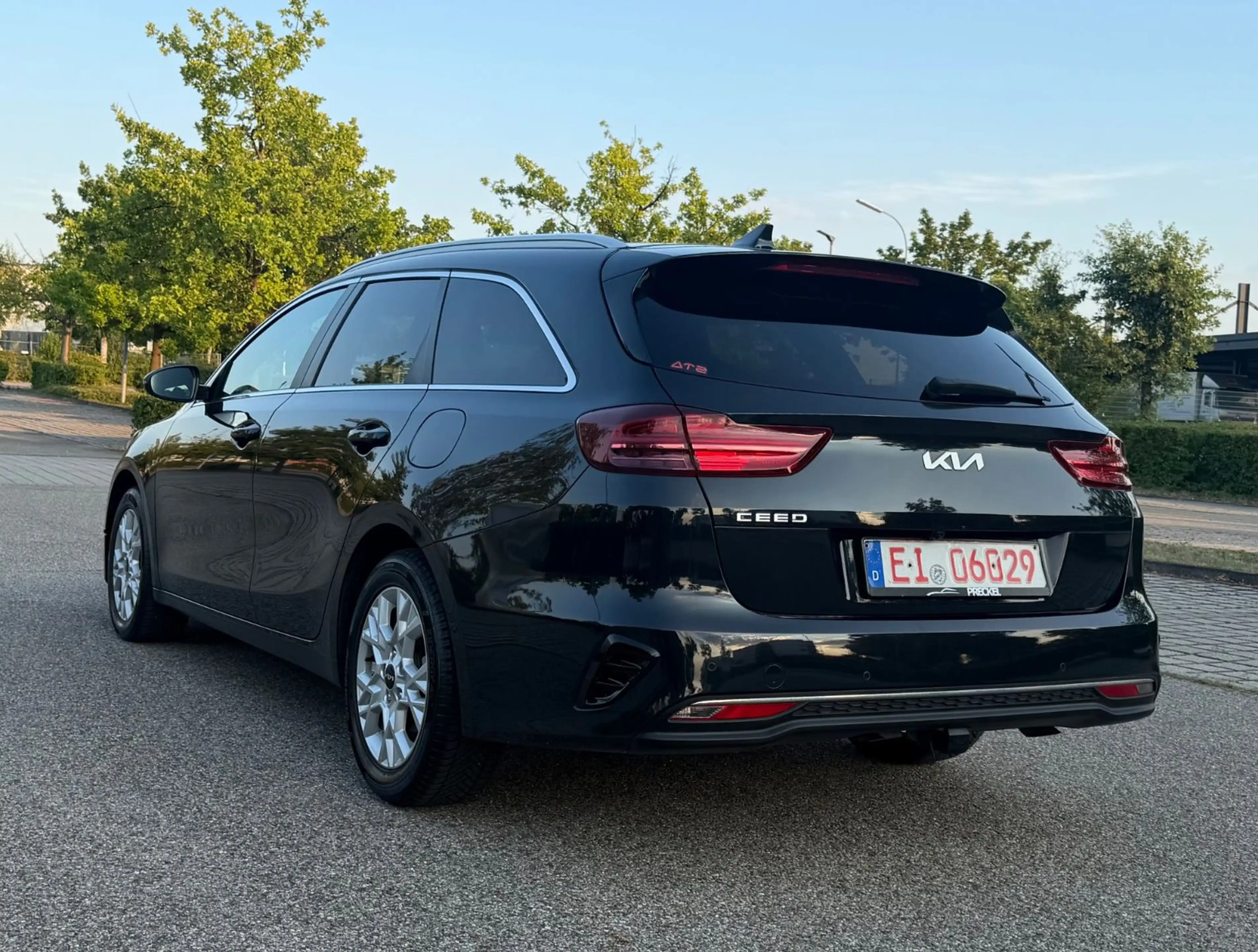 Kia Ceed / cee'd — photo 4